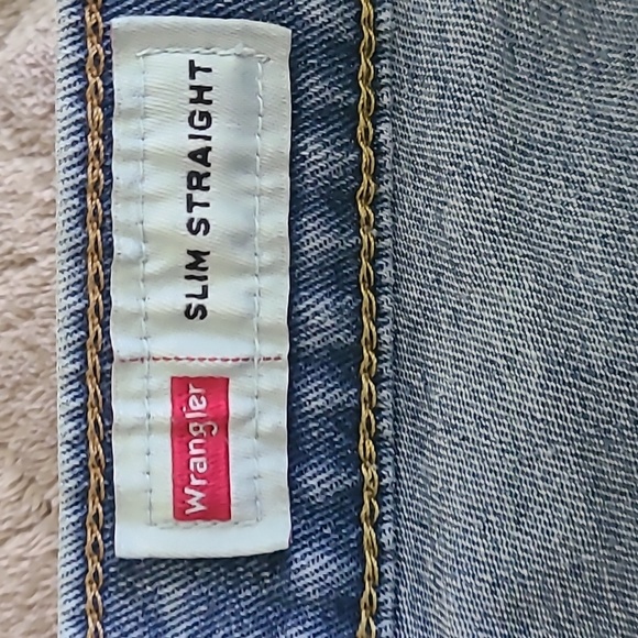 Wrangler Jeans - Picture 3 of 7